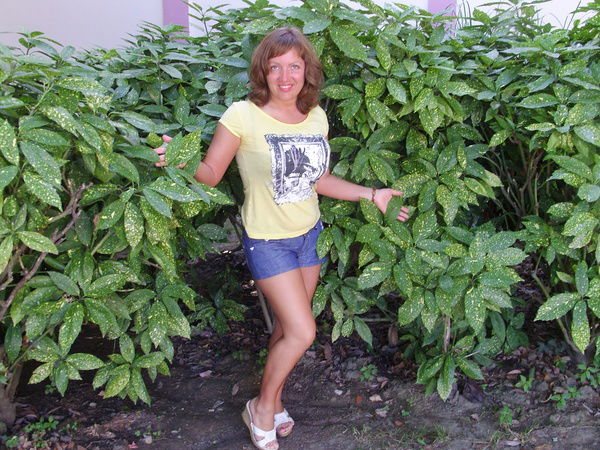 Лена Писарева