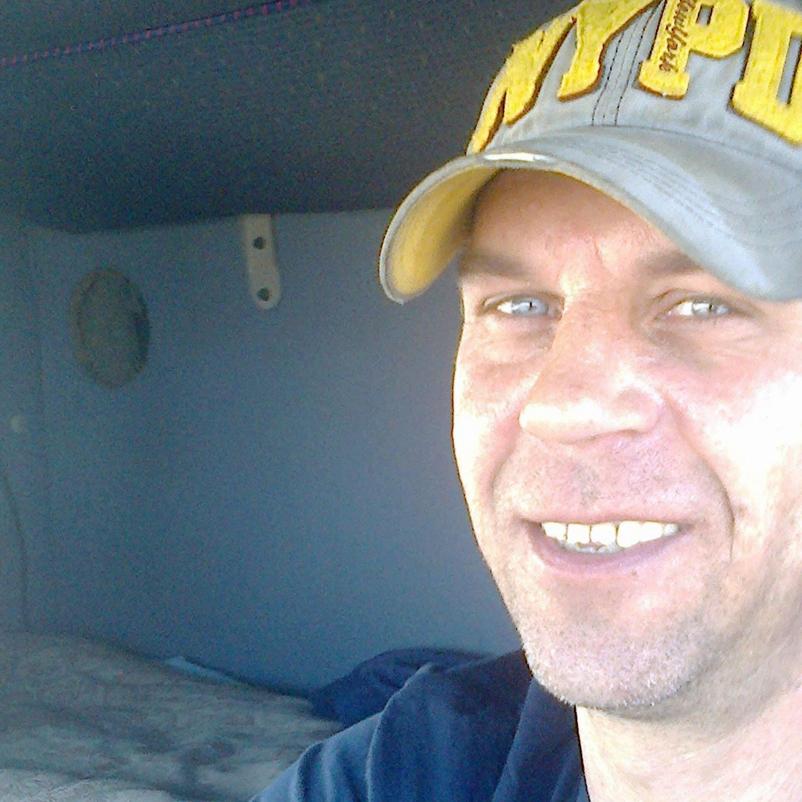 Андрей Ходин