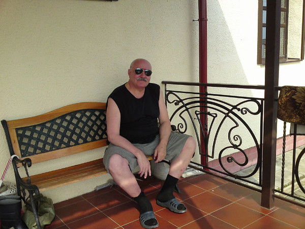 Вадим Ларионов