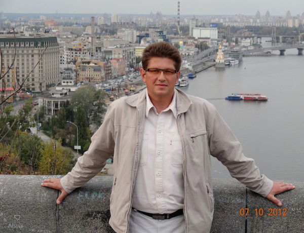 Андрей Крамаренко