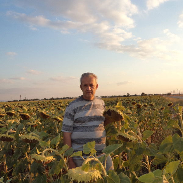 Энвер Велиев