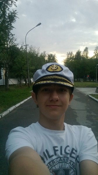 Андрей Липатников