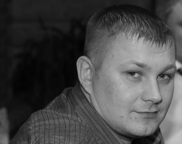 Анатолий Макаров