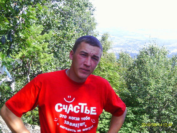 Денис Демидов