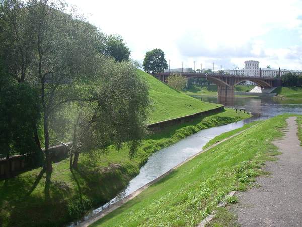 Неизвестно Неизвестно