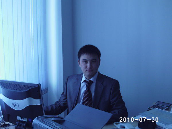 Арман Капаров