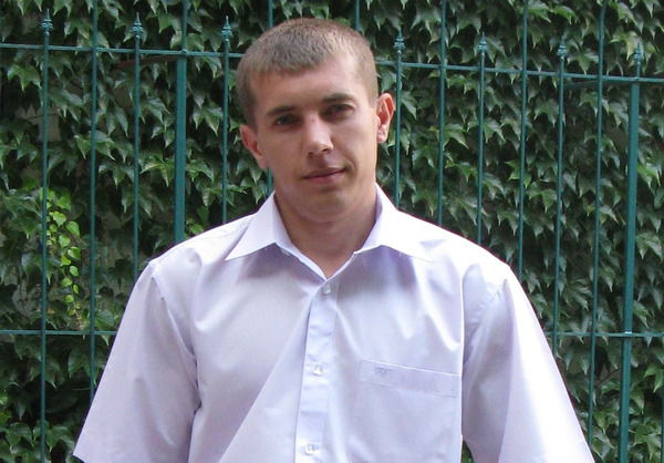 Александр Плотник