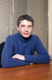 Максим Власов