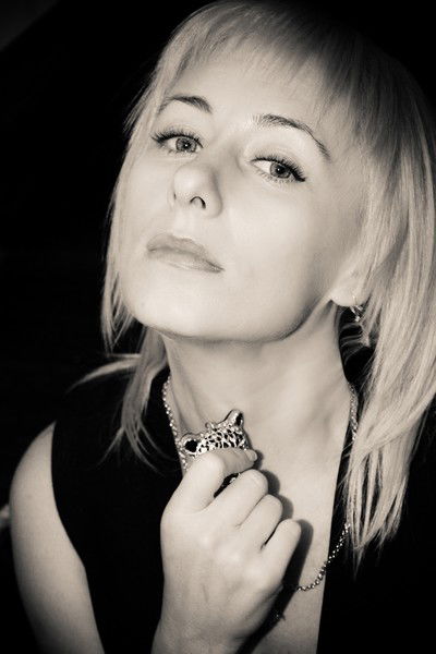 Оксана Момот