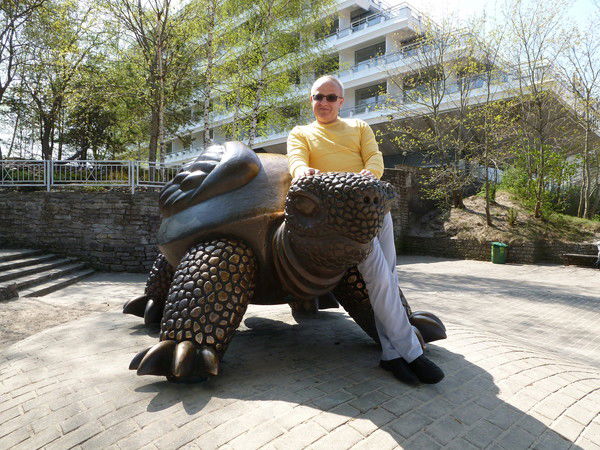 Александр Годин