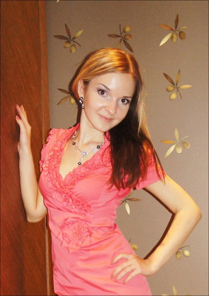 Елена Думущи