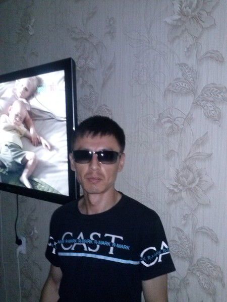 Виталий Хен