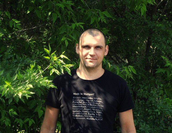 Анатолий Львов