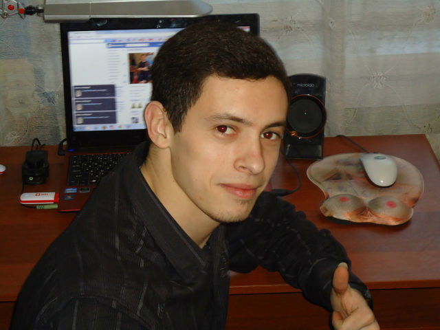 Макс Коробейник