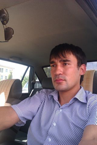 Анвар Курбaнов