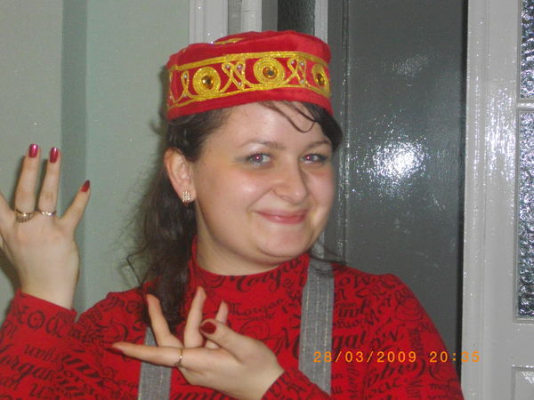 Алена Величко