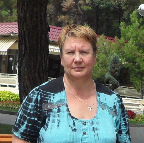 Люба Араптанова