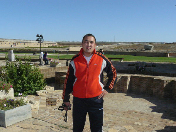 Азамат Кенесариев