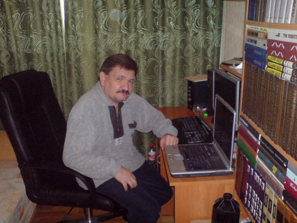 Олег Остапенко