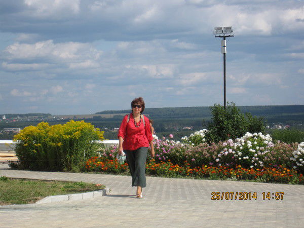 Елена Качанова