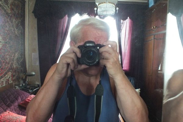 Анатолий Рахманов