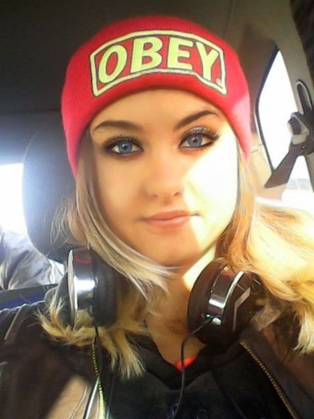 Наша Любовь Была Как Яркий Матылёк…©