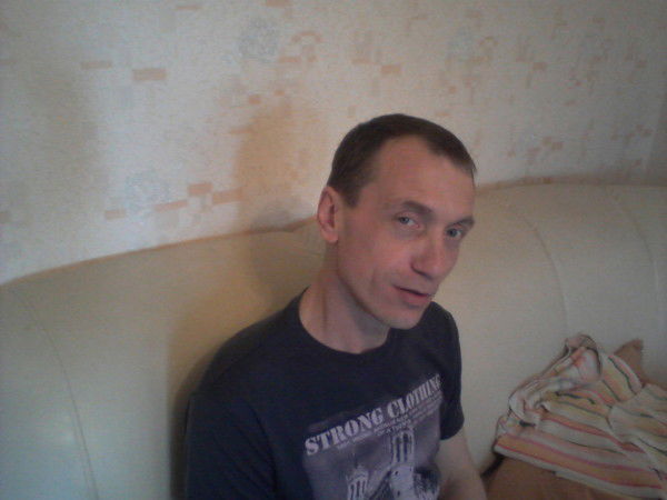 Алексей Изюмский