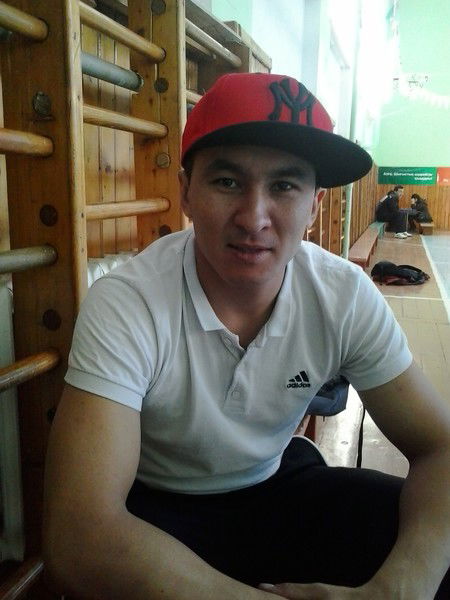 Исатай Кажанов