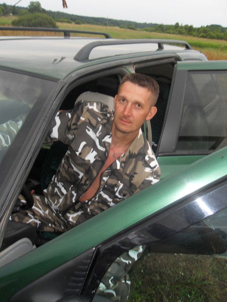 Олег Бочаров