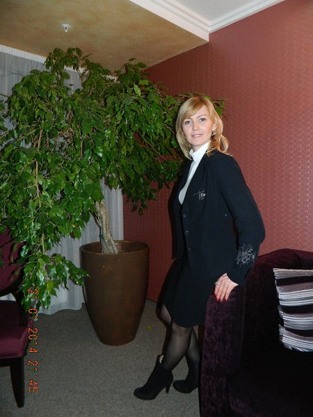 Вера Голенкова