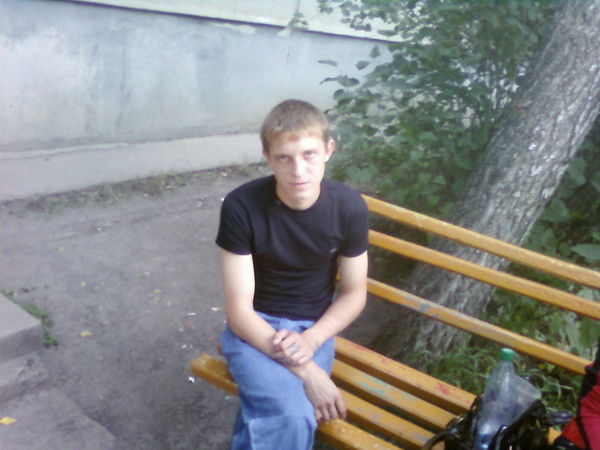 Женя Харитонов