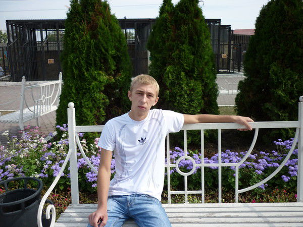 Андрей Наумов