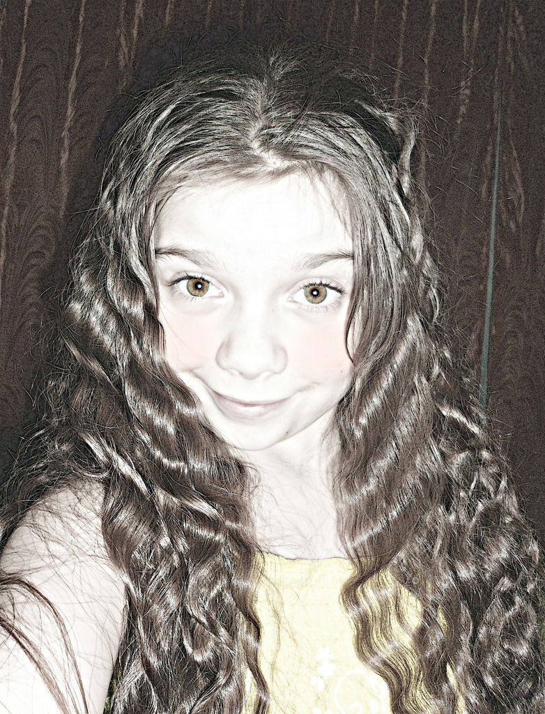 Загадочная ..))