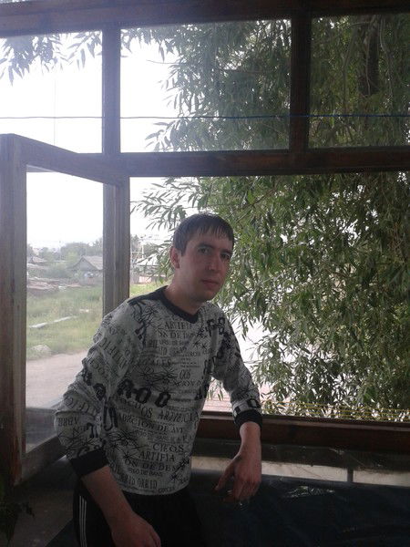 Роман Помозов