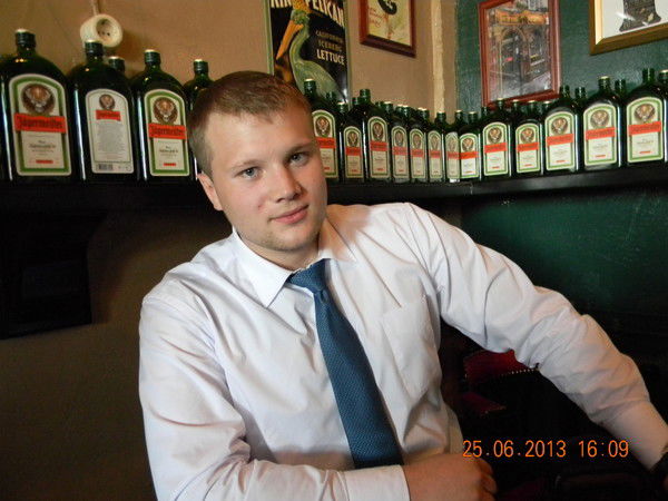 Вячеслав Казарин