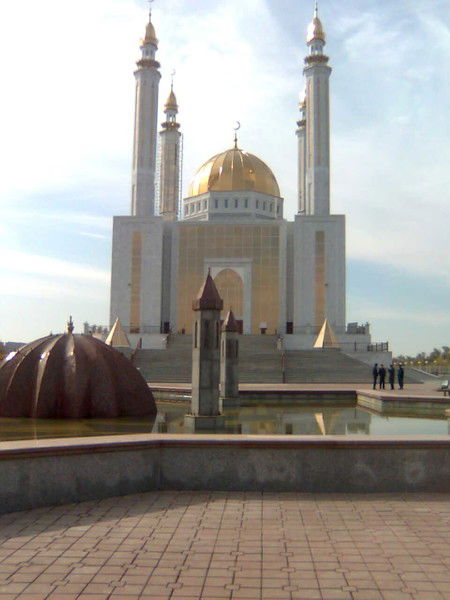 Берик Бейсов