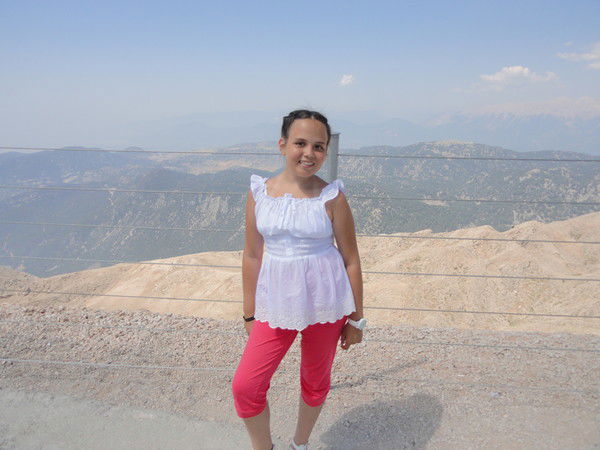 Виктория Черхарова