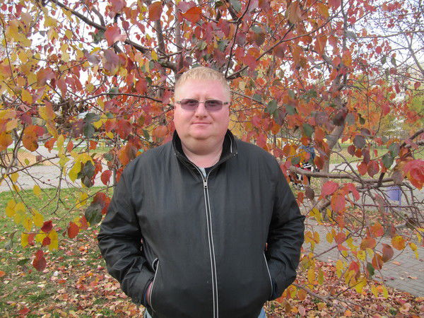 Олег Пахомов