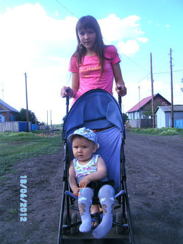 Юля Бисимбаева