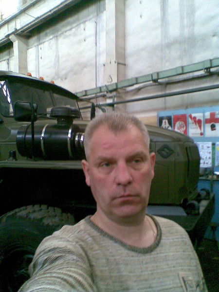 Игорь Ларин