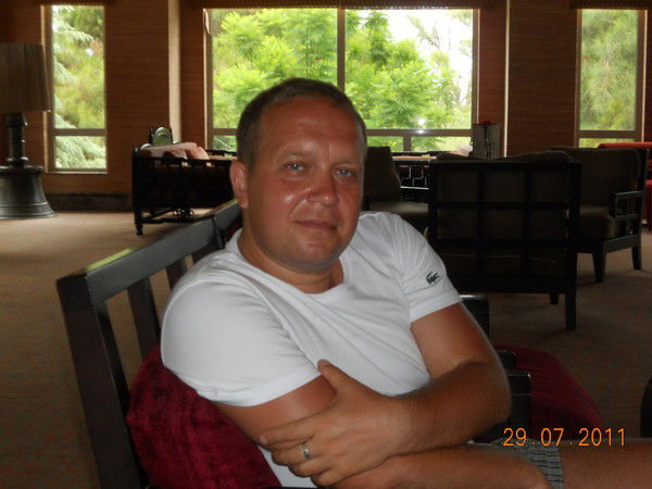 Олег Прикалаб