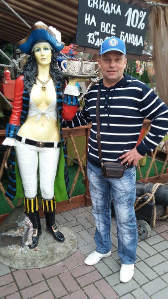 Андрей Макаров