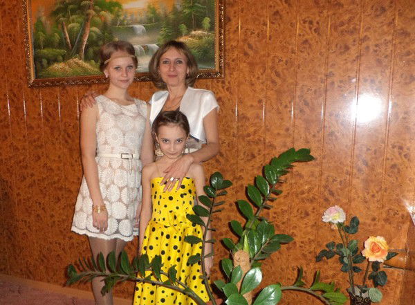 Елена Елена