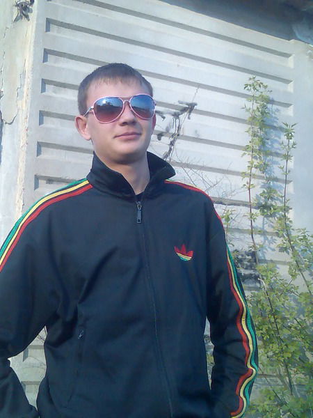 Денис Макулов