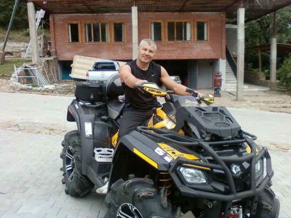 Юрий Мищенко