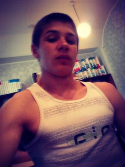 Саша Толстых