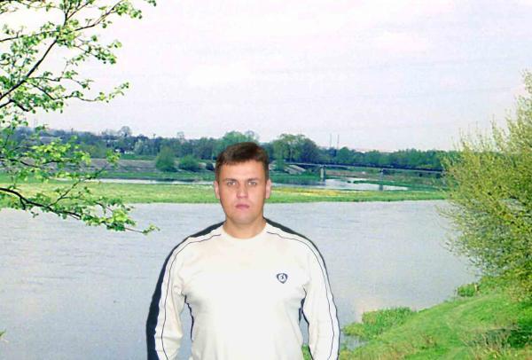 Олег Васильков