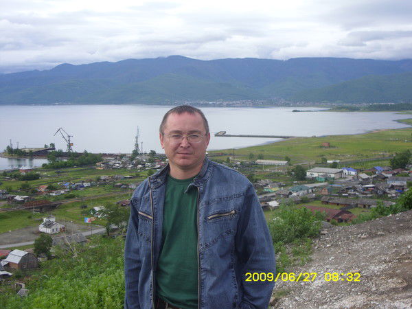 Евгений Басов