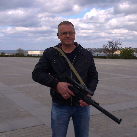 Константин Новоженин