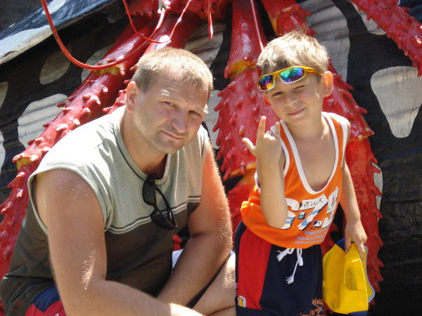 Александр Елин